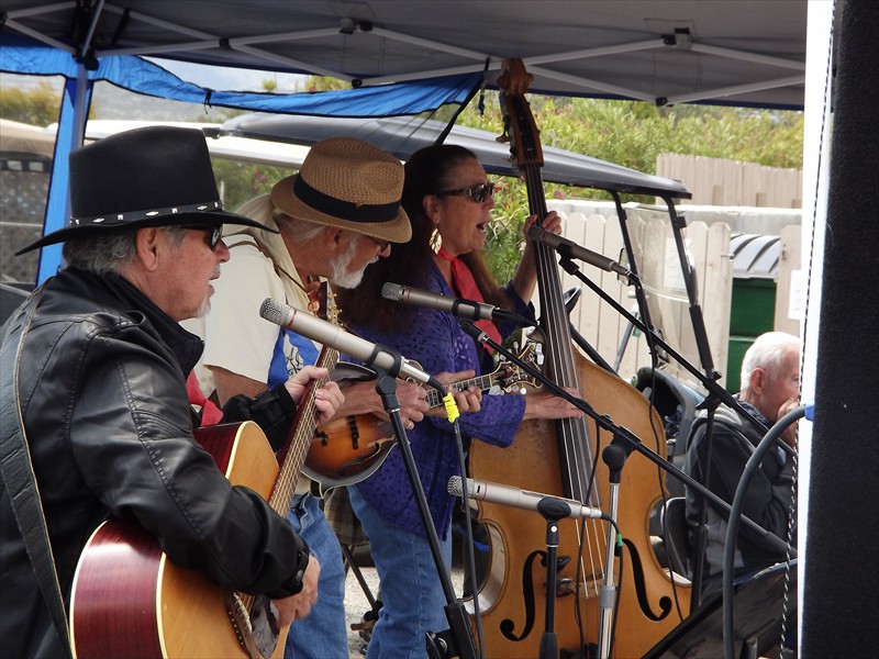 Country Trio