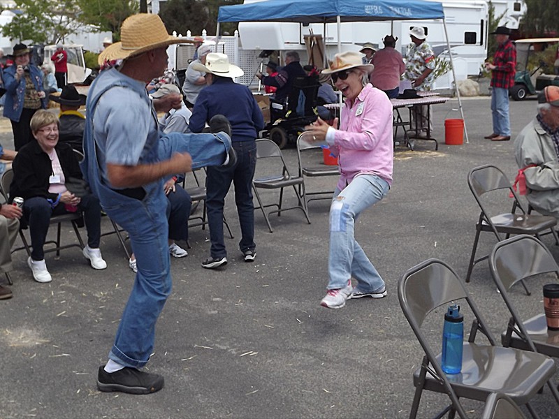 Moonshine Roger and Shary kicking it up