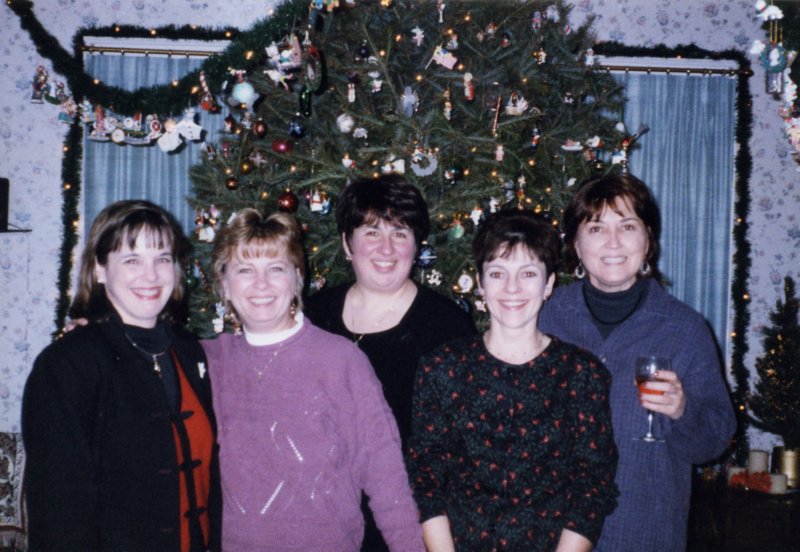 debandkathleenwithfriendsinbuffalonywhensheworkedformckesson.jpg