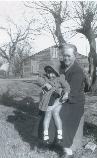 susanwithgrannycofer1955.jpg