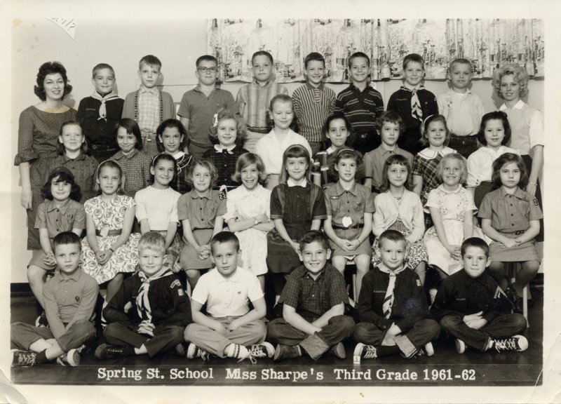 sisssharpes3rdgradespringstreetelementary.jpg